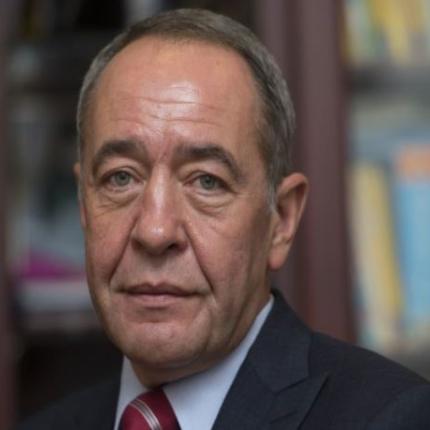 μιχαήλ λεσίν