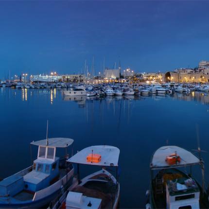 Οι Minoistas καθαρίζουν το λιμάνι του Ηρακλείου