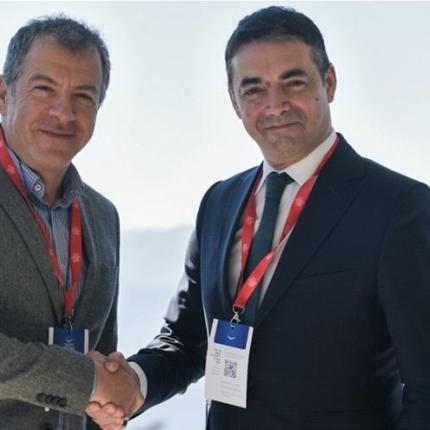 θεοδωρακης ντιμιτροφ.jpg