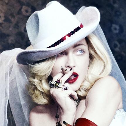 madonna-medellin_lifo.jpg