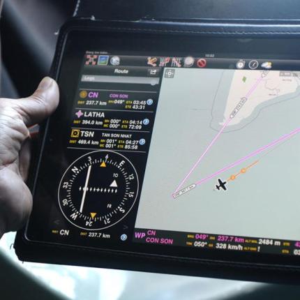 Reuters: Σκόπιμη η αλλαγή πορείας του χαμένου αεροσκάφους