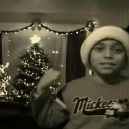 Ο Τζέισον τραγουδάει το "Mamacita"