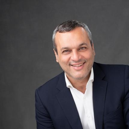 χάρης μαμουλάκης