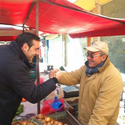 Στη λαϊκή αγορά του Τυμπακίου ο Γιώργος Ματαλλιώτακης