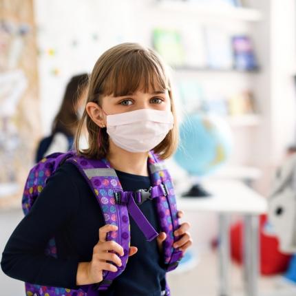 μαθητής, σχολείο, επιστροφή στα θρανία