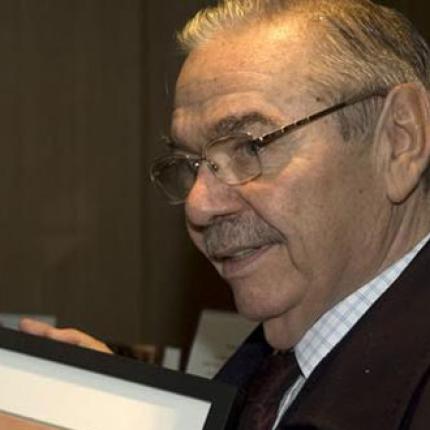 στέλιος ματζαπετάκης