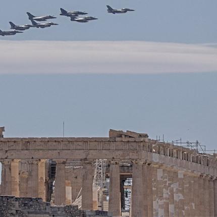 μαχητικα ακροπολη