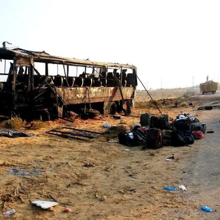 Αίγυπτος: Δεκάξι νεκροί μαθητές σε σύγκρουση σχολικού λεωφορείου με βυτιοφόρο