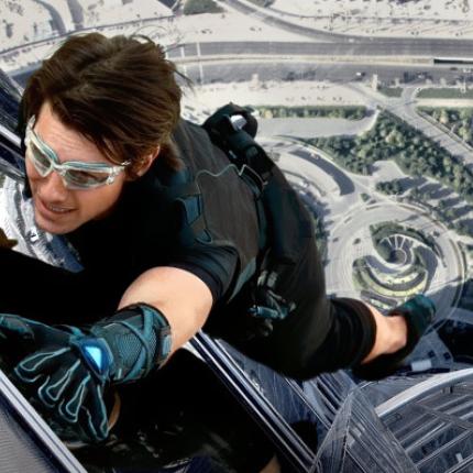 Δημιούργησαν γάντια με τα οποία μπορεί κανείς να... σκαρφαλώνει σε τοίχους