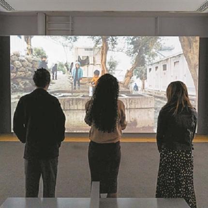 «Χρονομηχανή» δείχνει συγκλονιστικές εικόνες προσφύγων στη Μόρια