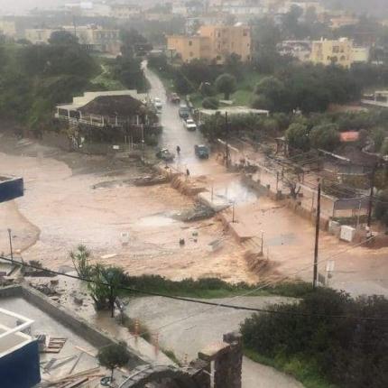 μπαλί κακοκαιρία