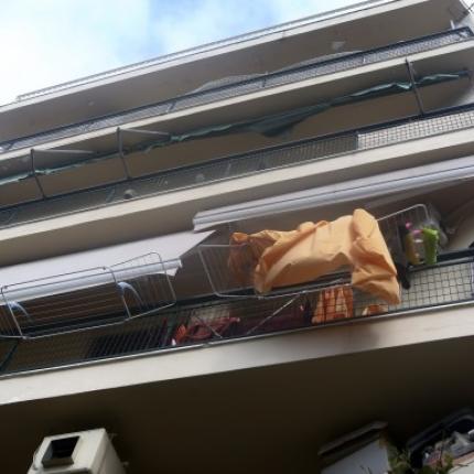 μπαλκόνι εξάχρονος