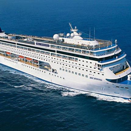 Το πρώτο κρουαζιερόπλοιο του 2015 υποδέχεται αύριο το λιμάνι του Πειραιά