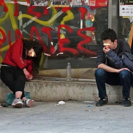 Ανεξέλεγκτη η κατάσταση με τα ναρκωτικά στην Αθήνα