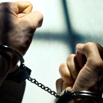 24χρονος στη Λάρισα εξαπατούσε με "δόλωμα" φθηνές διακοπές και κινητά