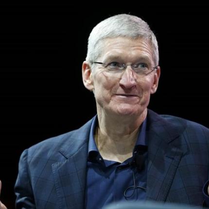 «Είμαι υπερήφανος που είμαι ομοφυλόφιλος» δηλώνει το αφεντικό της Apple