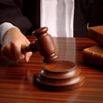 Ηράκλειο: "Ανάσα" σε εργαζόμενη μητέρα που ήταν χρεωμένη σε τρεις τράπεζες