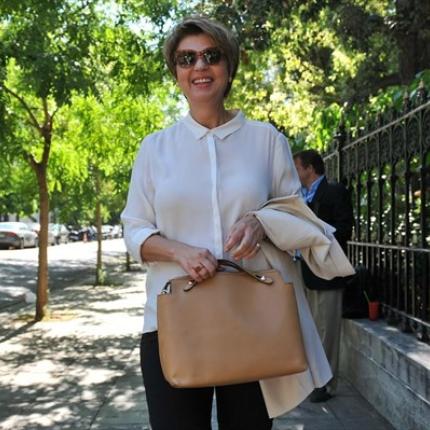 olga-gerobasili-orkomosia-neon-upourgon.jpg