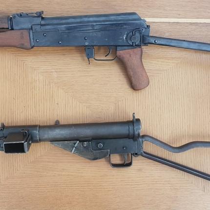 καλάσνικοφ γάμος