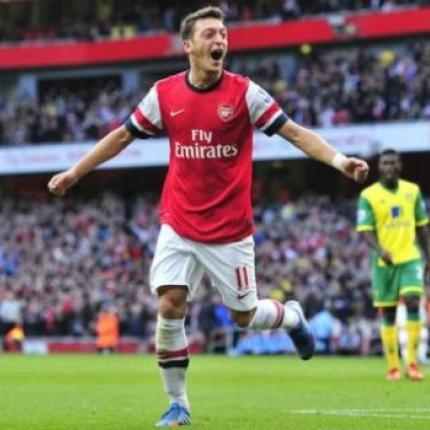 Οζίλ: «Δεν φεύγω απο την Άρσεναλ»