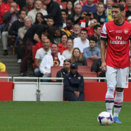 Εκτός για τρείς μήνες ο Οζίλ