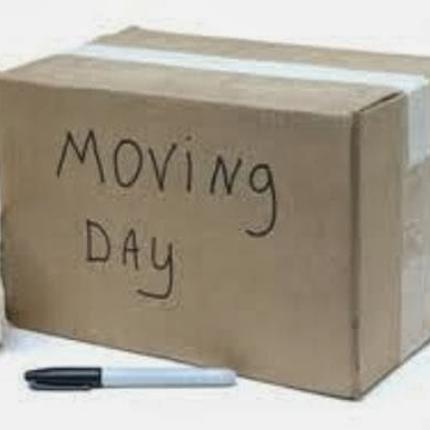 Μετακομίσεις στη Βουλή...