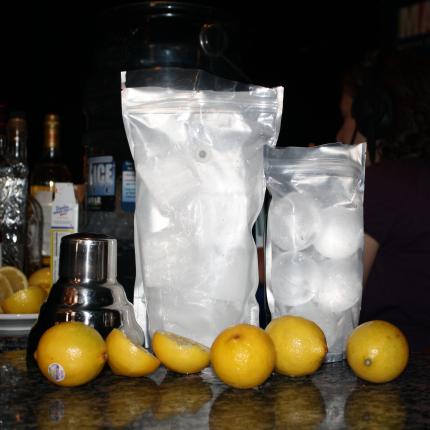 Παγάκια αξίας... 240 ευρώ!