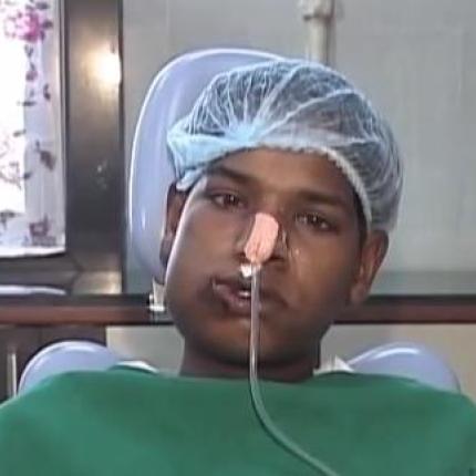 Αφαίρεσαν 232 δόντια από 17χρονο! (βίντεο)