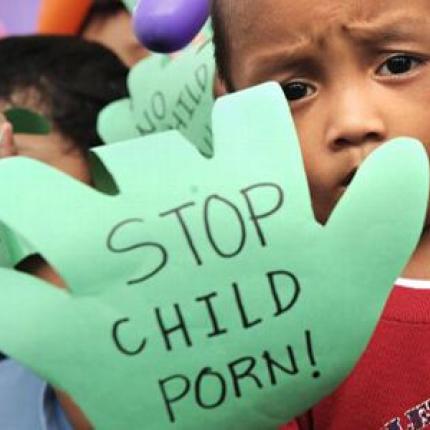 Λάρισα: Χειροπέδες σε 71χρονο για παιδική πορνογραφία