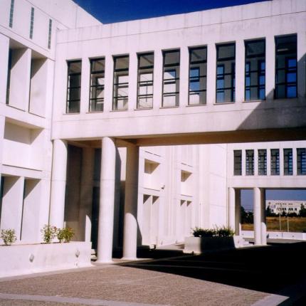 "Τι θα κάνετε κύριοι υποψήφιοι της Κρήτης για τη διαθεσιμότητα" ρωτούν οι υπάλληλοι του Πανεπιστημίου