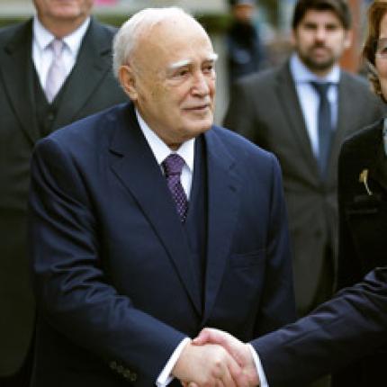 Κάρολος Παπούλιας: Κοινό το μέλλον Ελλάδας - Γερμανίας στην Ευρώπη