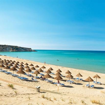 paralia-aigialos.jpg