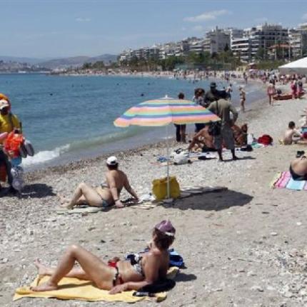 Μάλια: Κάνουν το μπάνιο τους αμέριμνοι και οι άλλοι... τους "γδύνουν"