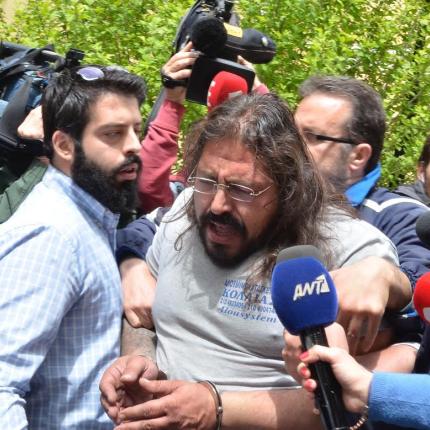 πατέρας μικρής μαρίας