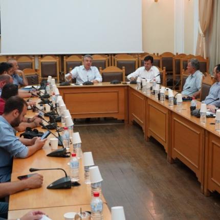 Η συνάντηση Περιφερειαρχη με τις Κρητικές ομάδες της Γ Εθνικής