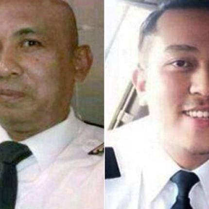 Στην Ελευσίνα οι σοροί των άτυχων πιλότων (φωτογραφίες)