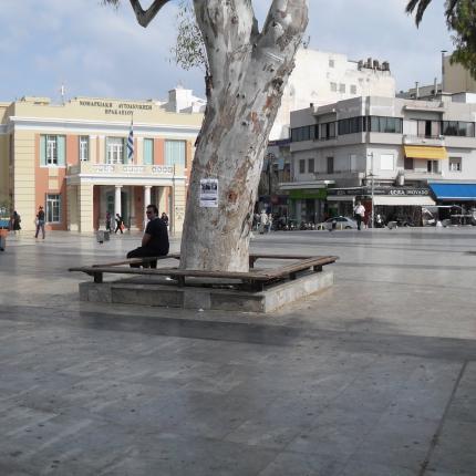 Στη πλατεία Ελευθερίας ο Ηλίας Λυγερός και ο Γιάννης Μιχελογιαννάκης