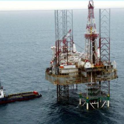 Fitch: "H τιμή του πετρελαίου σπρώχνει τη Βενεζουέλα στη χρεοκοπία"