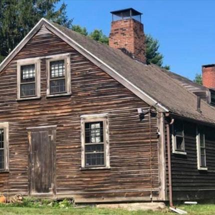 ΗΠΑ: Πωλείται το πιο «στοιχειωμένο σπίτι» του Rhode Island