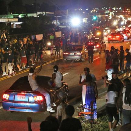 Αστυνομικός πυροβολήθηκε και τραυματίσθηκε σε προάστιο του Σεντ Λούις