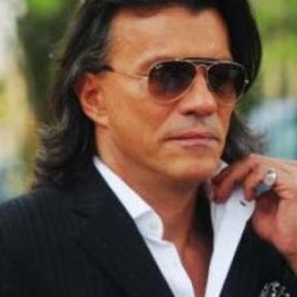 Ο Δήμαρχος Ηλίας Ψινάκης προς τους υπαλλήλους: Να είστε όλοι λουσμένοι και να μη βρωμάτε (βίντεο)