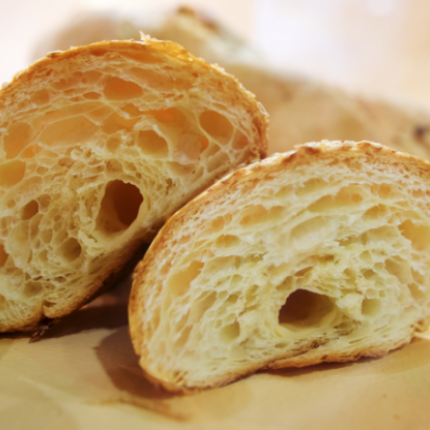 Οι Έλληνες που προμηθεύουν τις ΗΠΑ με ψωμί για πάνω από 70 χρόνια 