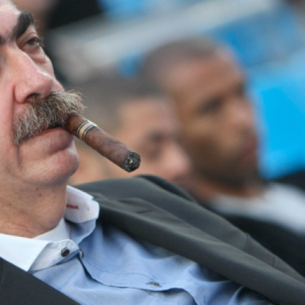 Χαμός στο Κολωνάκι με τα "μαϊμού" προϊόντα της μπουτίκ Ψωμιάδη