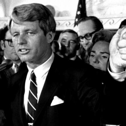 robert-f-kennedy-los-angeles-hotel-1968.jpg