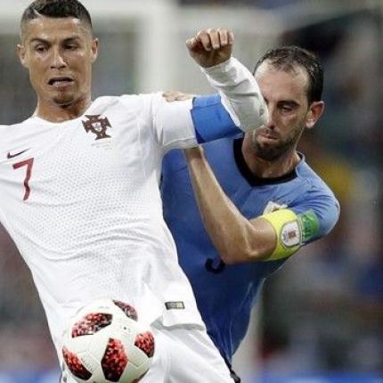 ronaldo-godin-uruguay-portugal.jpg