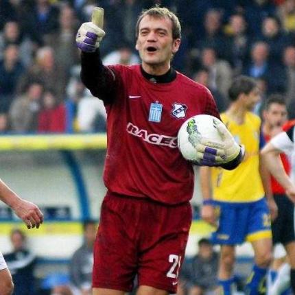 Δεν προχωρά ούτε του  Κάρολ στον Εργοτέλη;