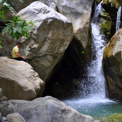 Φαραγγι Σαρακίνας