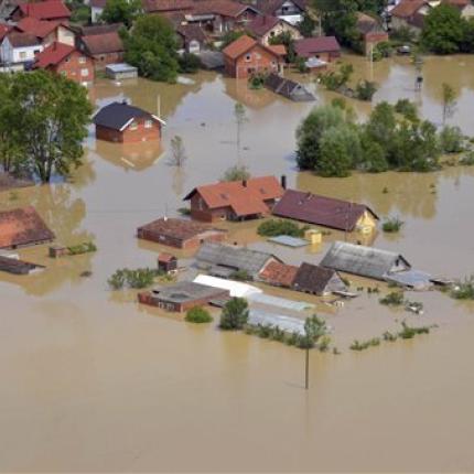 ​Σερβία: Στους 27 οι νεκροί από τις καταστροφικές πλημμύρες (βίντεο)
