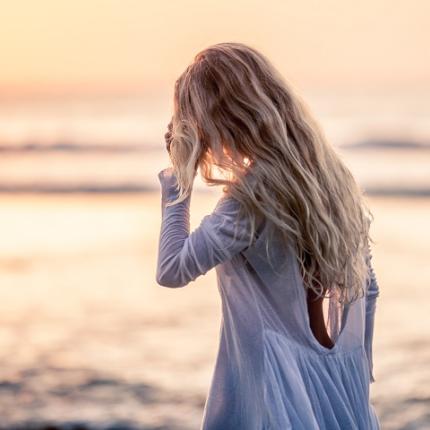 γυναικα καλοκαίρι θάλασσα