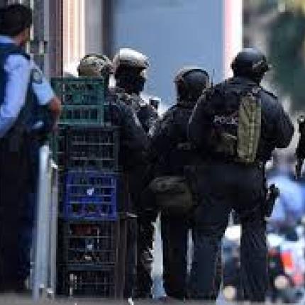  Ως ήρωες τιμήθηκαν οι δύο όμηροι που σκοτώθηκαν στο Σίδνεϊ 